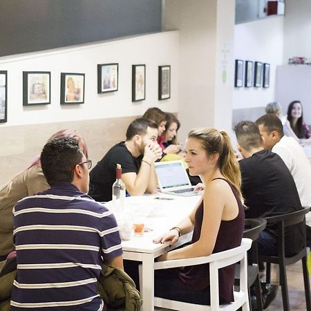 Hola Hostal Eixample Barcelona Exteriér fotografie